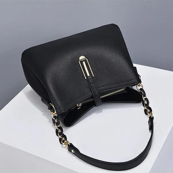 Elegant Black Leather Adjustable Strap Handbag